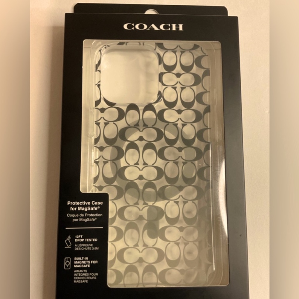 Coach iPhone Signature Protective Case with MagSafe IPhone 15 Pro Max retail $78